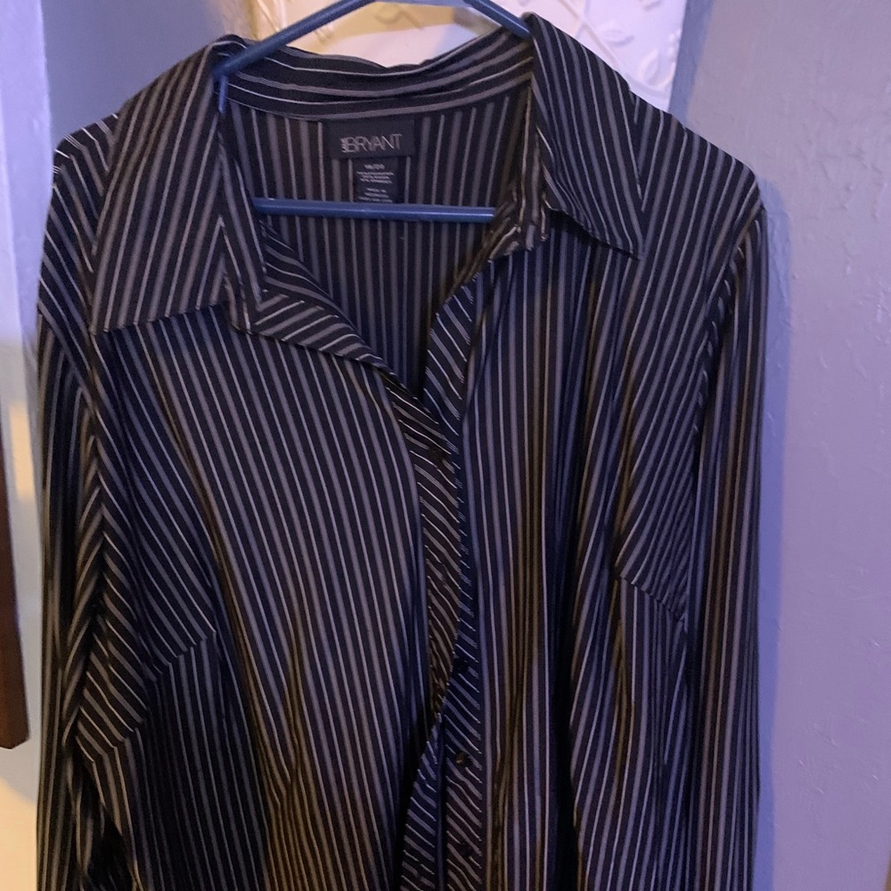 Lane Bryant black and white button up blouse